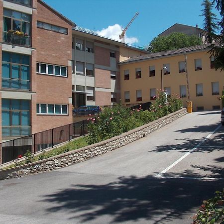 Casa Religiosa Di Ospitalita Nazareno Hotell Spoleto Eksteriør bilde